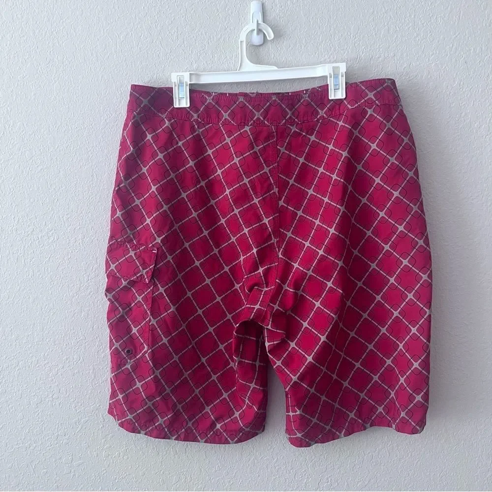 Oakley Swim Trunks Mens Red Diamond Board Shorts Drawstring Surf Pocket Size 38